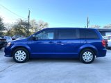 Used 2018 Dodge Grand Caravan SE w/ UConnect Hands-Free Group image 2