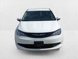 Used 2023 Chrysler Voyager LX image 2