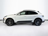 Certified 2024 Porsche Macan image 2