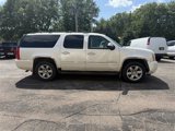 Used 2011 GMC Yukon XL SLT image 4