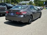 Used 2020 Toyota Camry SE w/ Sunroof Package image 3