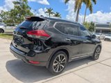 Used 2017 Nissan Rogue SL w/ SL Premium Package image 4