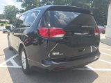 Used 2022 Chrysler Voyager LX image 3