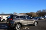 Used 2016 Jeep Cherokee Latitude image 5