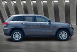 Used 2021 Jeep Grand Cherokee Laredo image 3
