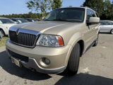Used 2004 Lincoln Navigator Luxury image 3