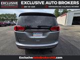 Used 2019 Chrysler Pacifica Touring-L image 6