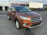 Used 2017 Ford Escape SE w/ Equipment Group 201A image 3