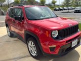Used 2021 Jeep Renegade Sport w/ Sport Appearance Group image 3
