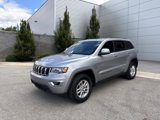 Used 2020 Jeep Grand Cherokee Laredo image 3