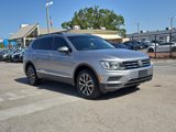 Used 2020 Volkswagen Tiguan SE image 2