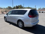 Used 2023 Chrysler Pacifica Touring-L image 5