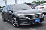 Used 2022 Volkswagen Passat 2.0T SE image 2
