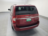 Used 2016 Chrysler Town & Country Touring-L image 6