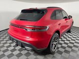 Certified 2022 Porsche Macan image 5
