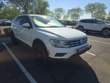 Used 2020 Volkswagen Tiguan SE w/ Panoramic Sunroof Package image 2