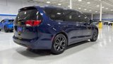 Used 2020 Chrysler Pacifica Touring-L Plus w/ Advanced Safetytec Group image 4
