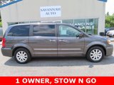 Used 2016 Chrysler Town & Country Touring w/ Driver Convenience Group image 2