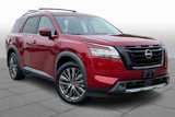 Used 2022 Nissan Pathfinder SL image 2