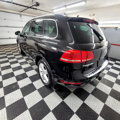 Used 2012 Volkswagen Touareg VR6 image 4