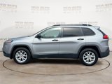 Used 2017 Jeep Cherokee Sport image 2