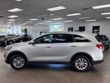 Used 2017 Kia Sorento LX w/ LX Convenience Package image 2
