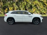 Used 2021 Volkswagen Atlas Cross Sport SE w/ Panoramic Sunroof Package image 4