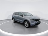 Used 2022 Kia Sorento LX image 2