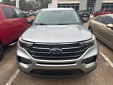 Used 2021 Ford Explorer XLT image 2
