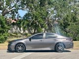 Used 2022 Toyota Camry SE image 2
