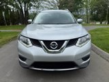 Used 2015 Nissan Rogue SV image 2