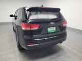 Used 2017 Kia Sorento LX w/ LX Convenience Package image 6