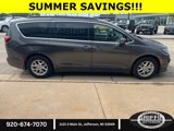 Used 2022 Chrysler Pacifica Touring-L image 5