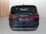 Used 2021 Chrysler Pacifica Touring-L image 4