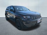 Used 2020 Jeep Grand Cherokee Altitude image 3