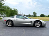 Used 2000 Chevrolet Corvette Coupe w/ Roof Pkg image 4
