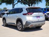 Used 2022 Nissan Rogue SV image 4