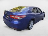 Used 2018 Toyota Camry LE image 4