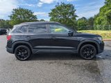 Certified 2024 Volkswagen Taos SE image 3