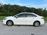 Used 2022 Toyota Corolla LE image 2