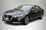 Used 2020 Nissan Altima 2.5 SV image 2
