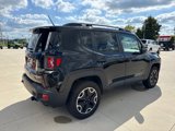 Used 2015 Jeep Renegade Trailhawk w/ Premium Leather Group image 6