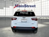 New 2025 Jeep Compass Latitude image 4