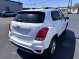 Used 2022 Chevrolet Trax LT w/ LT Convenience Package image 3