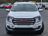 Certified 2023 GMC Terrain SLT image 3