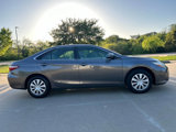 Used 2016 Toyota Camry LE image 5