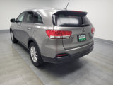 Used 2016 Kia Sorento LX image 5
