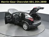 Used 2022 Nissan Rogue Sport SV image 2