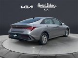 Used 2024 Hyundai Elantra SE image 5