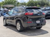 Used 2015 Jeep Cherokee Sport image 3